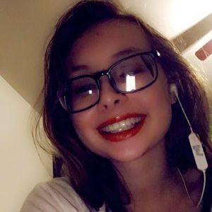 Meet your Posher, Kyla